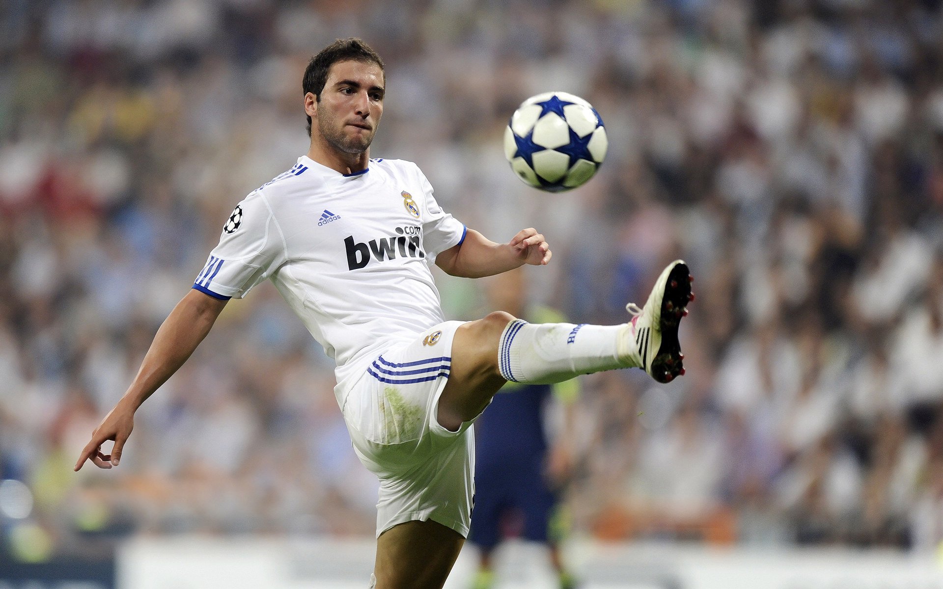 【极夜降临,激战来袭】《ApexLegends》全新“极夜风暴”地图震撼上线!